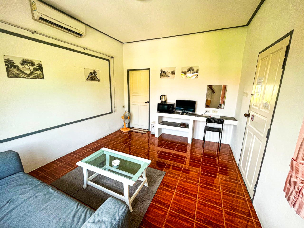  Room + Office Space  -  Charming Coliving in Koh Samui's Serene Tambon Maret  - Gallery -  26
