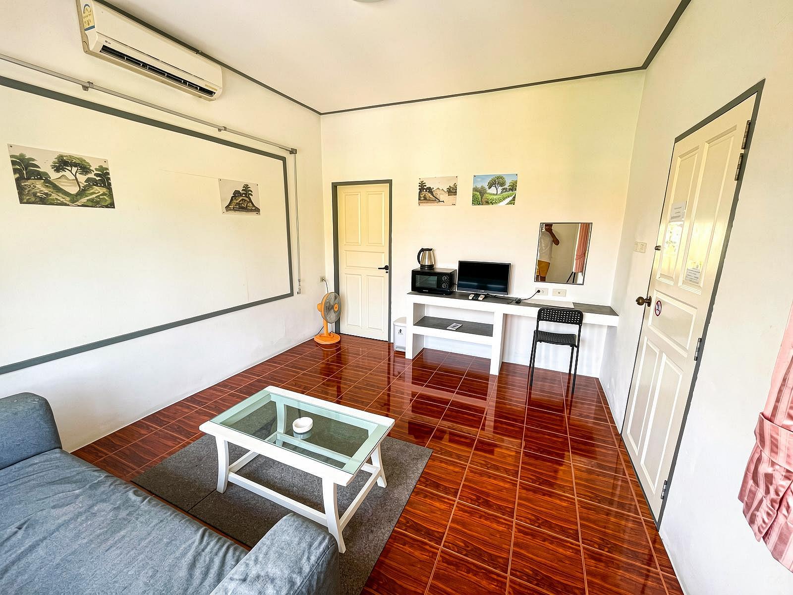  Room + Office Space  -  Charming Coliving in Koh Samui's Serene Tambon Maret  - Gallery -  94