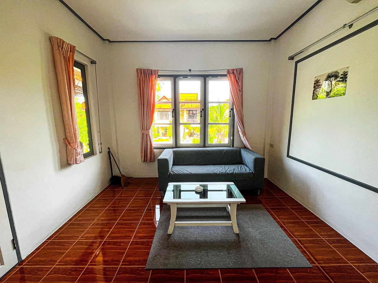 Room + Office Space - Charming Coliving in Koh Samui's Serene Tambon Maret - Gallery - 44