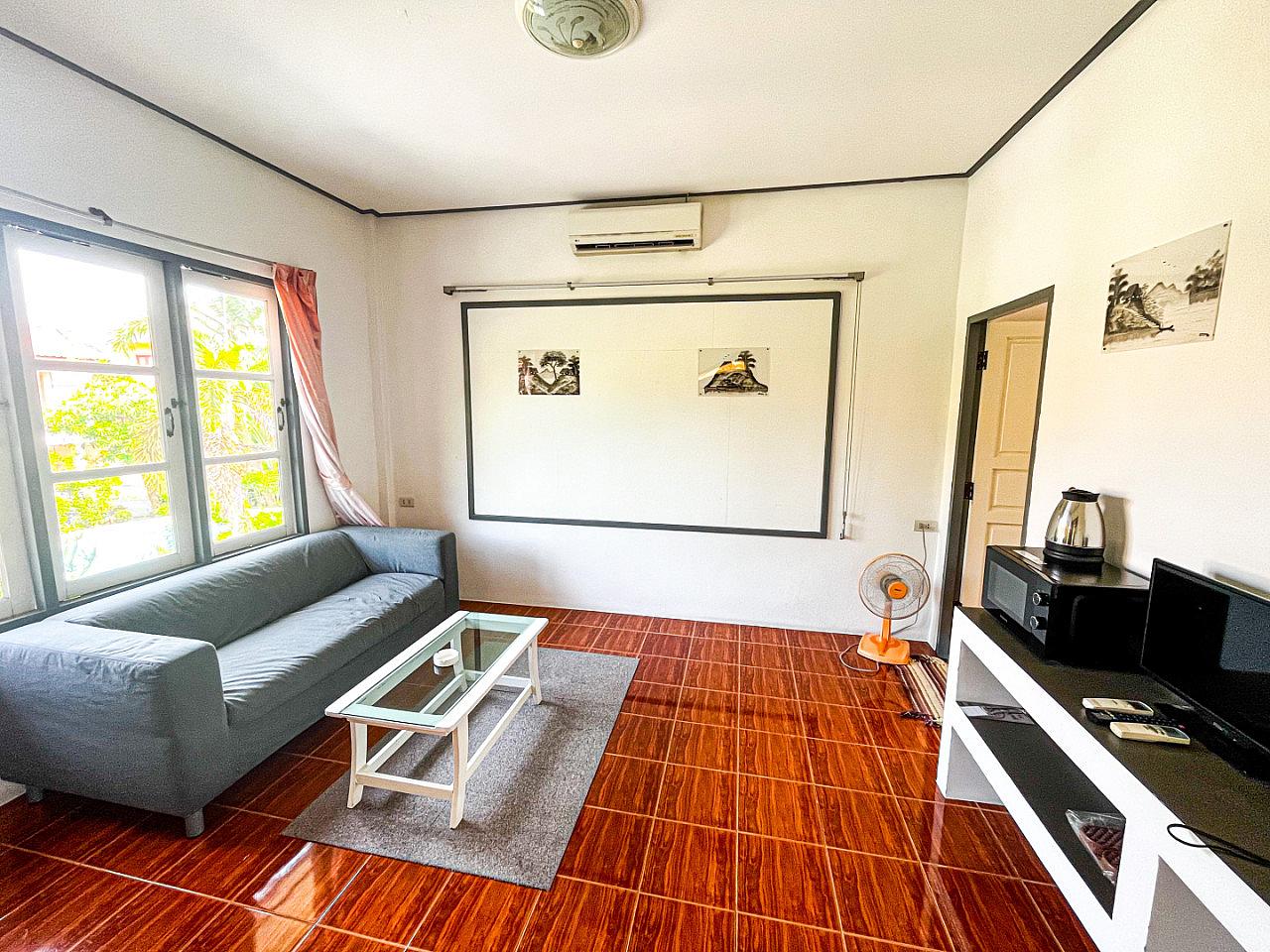 Room + Office Space - Charming Coliving in Koh Samui's Serene Tambon Maret - Gallery - 76