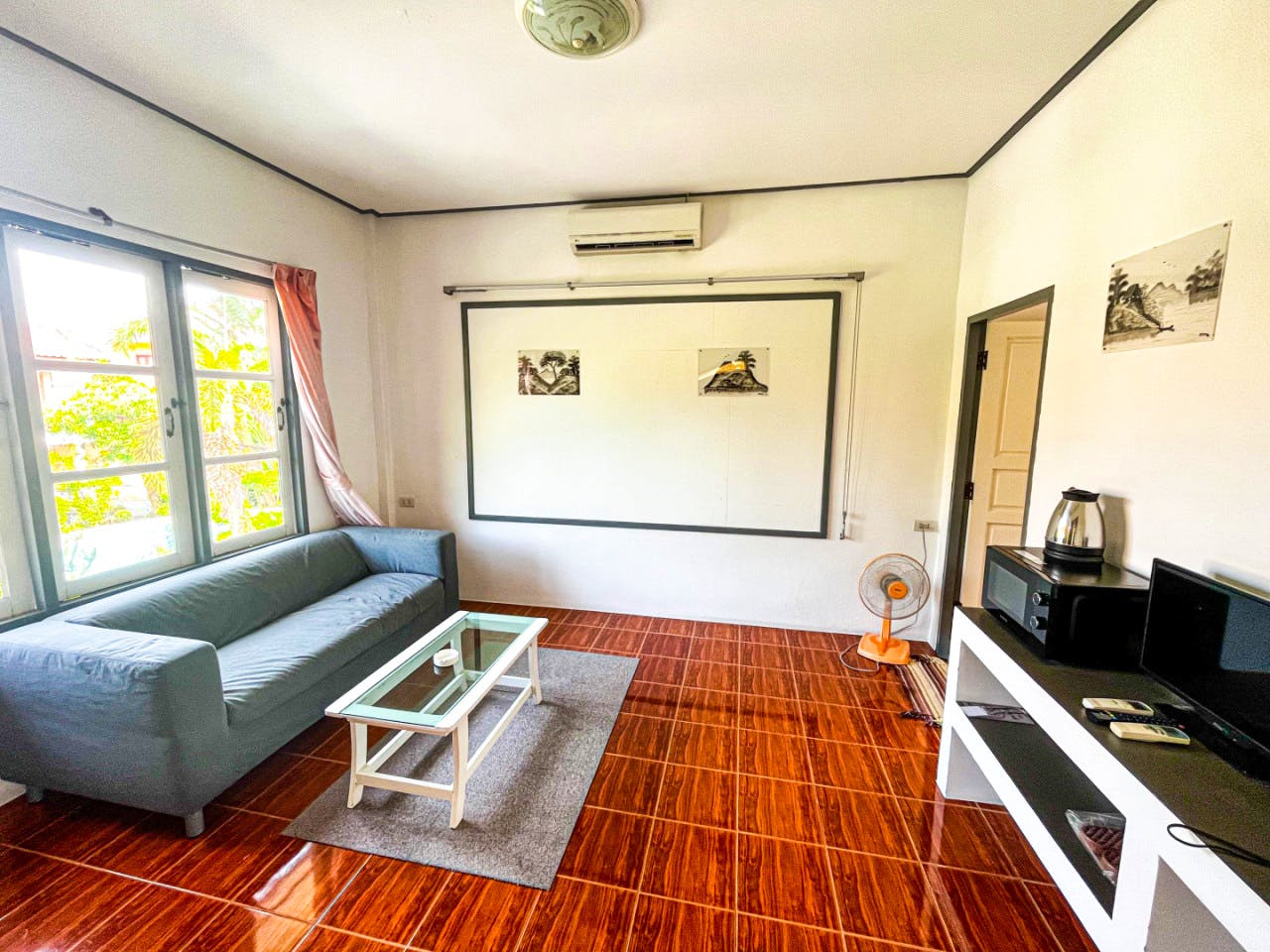 Room + Office Space - Charming Coliving in Koh Samui's Serene Tambon Maret - Gallery - 25