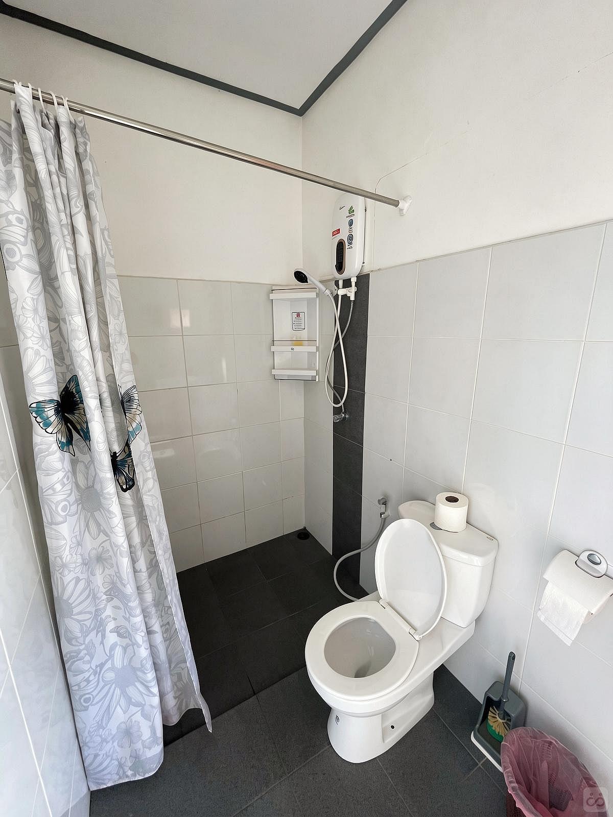  Room + Office Space  -  Charming Coliving in Koh Samui's Serene Tambon Maret  - Gallery -  97