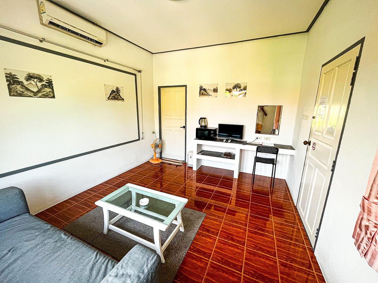  Room + Office Space  -  Charming Coliving in Koh Samui's Serene Tambon Maret  - Gallery -  60