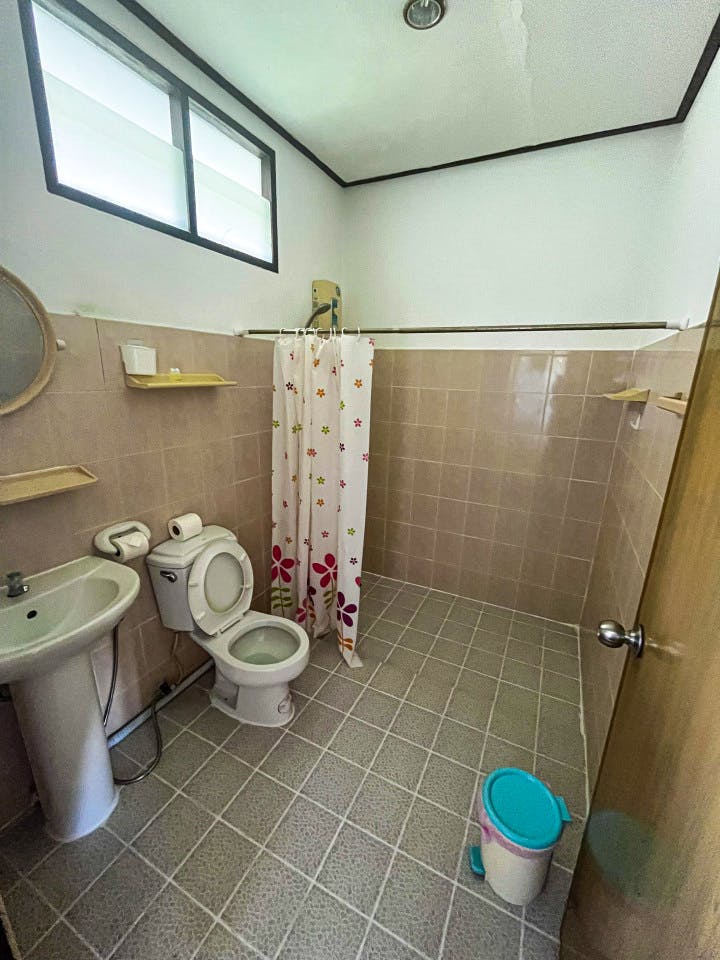 Bed In A 2-Bed Males Only Room - Charming Coliving in Koh Samui's Serene Tambon Maret - Gallery - 4