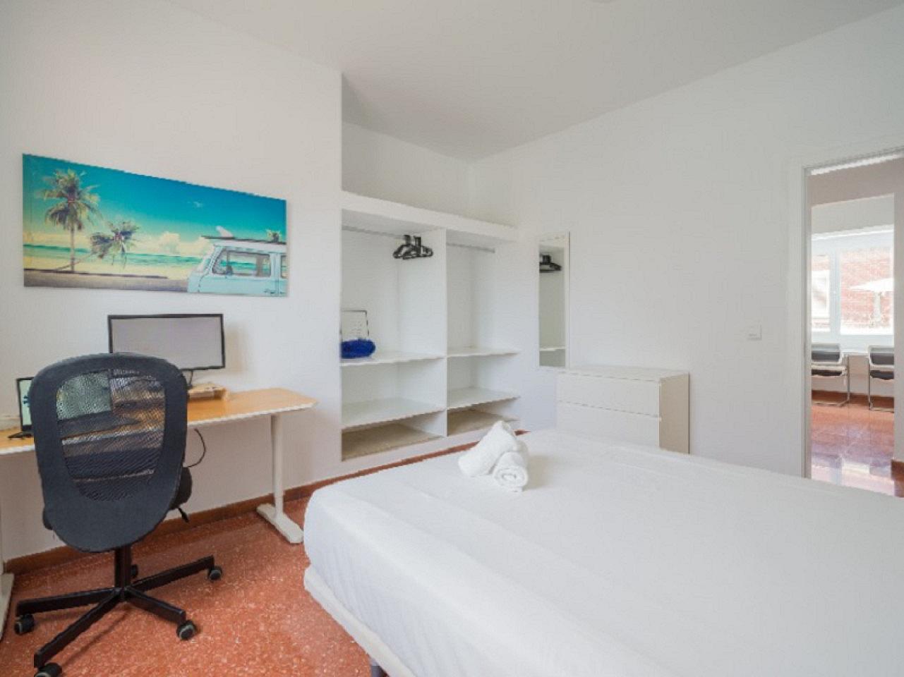 Room I - Stunning villa near Pío XII (colegio Teresiano) Bus Stop - Gallery - 34
