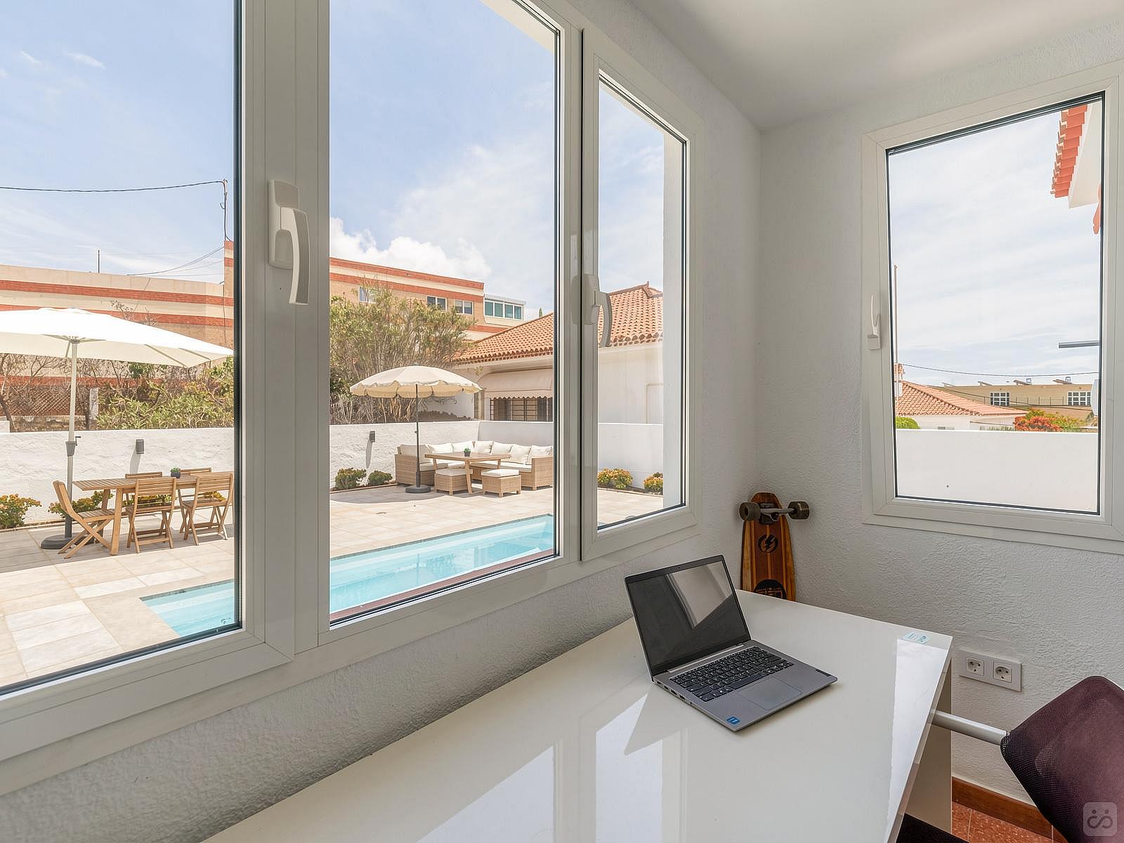 Room I - Stunning villa near Pío XII (colegio Teresiano) Bus Stop - Gallery - 25