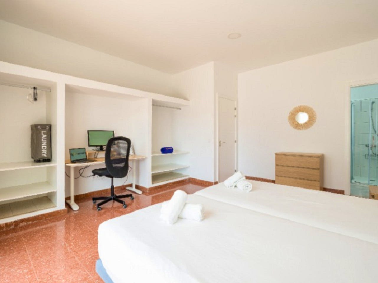 Room II - Stunning villa near Pío XII (colegio Teresiano) Bus Stop - Gallery - 14