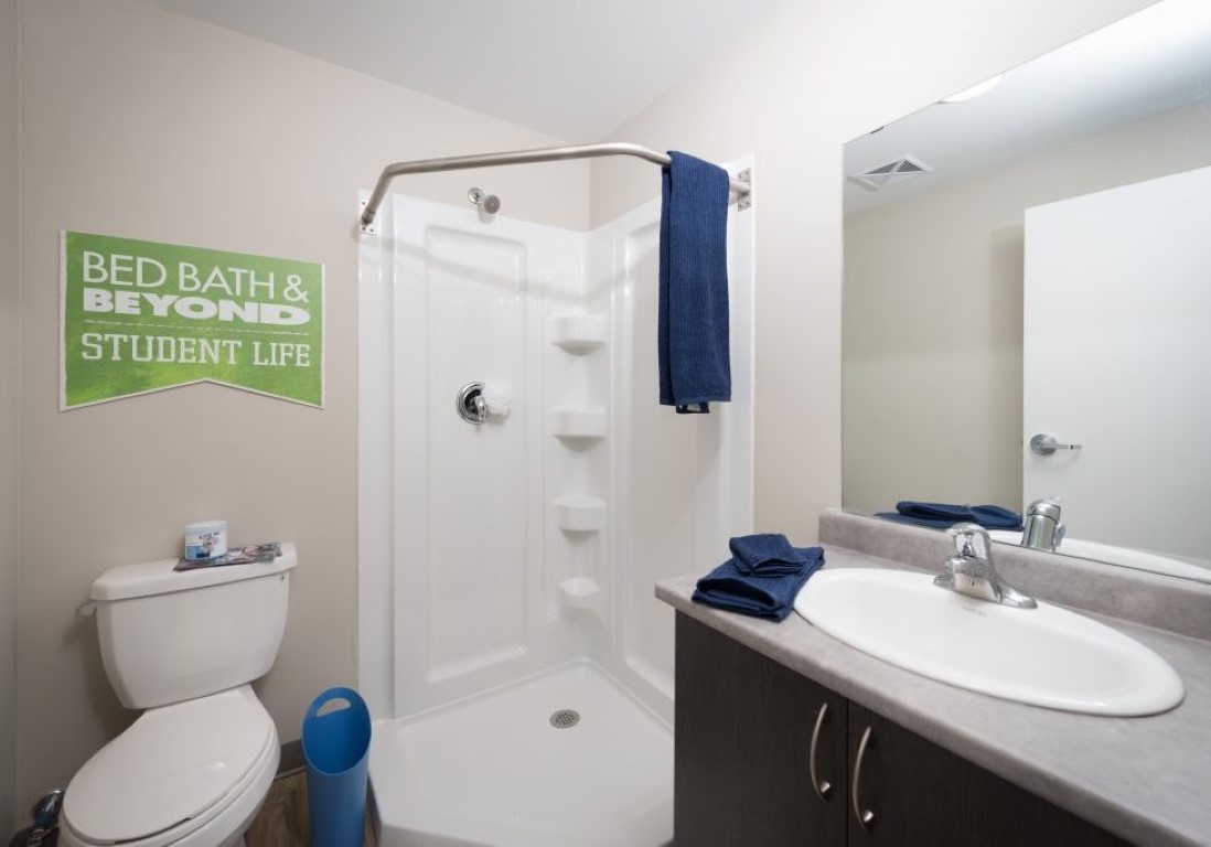 3 Bedroom - Regent Student Living - 51 Lake St. - Gallery - 6