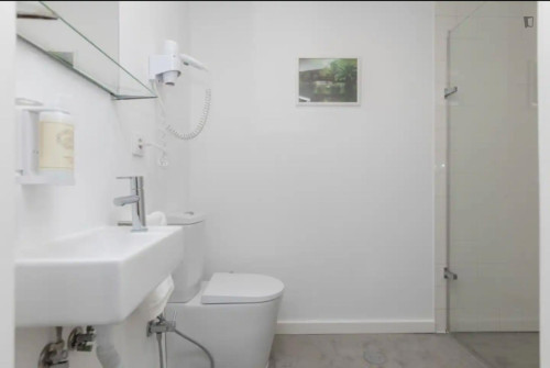 Lighted Studio close to Aveiro University - Gallery - 11