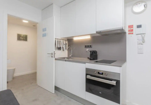 Lighted Studio close to Aveiro University - Gallery - 10