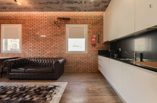 Vintage 1 Bedroom Apartment close to  Infante Dom Pedro Park - Gallery - 20