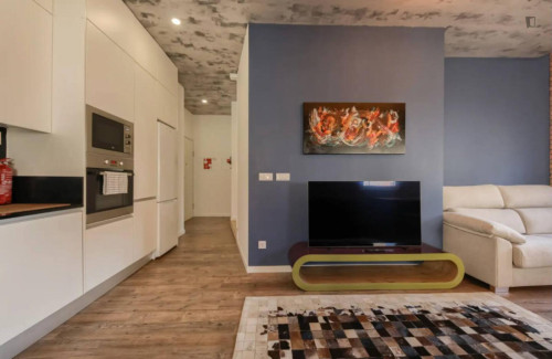 Vintage 1 Bedroom Apartment close to  Infante Dom Pedro Park - Gallery - 16