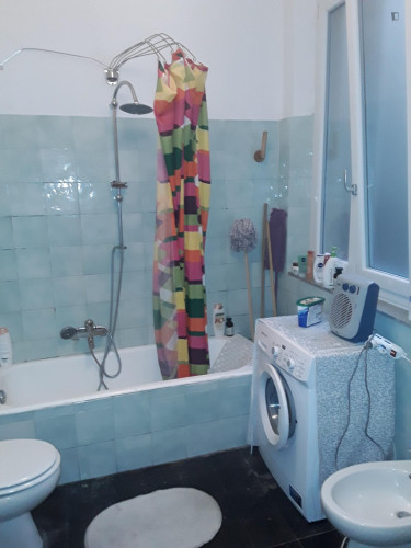 Single Bedroom in a 4 bedroom apartment in Parma