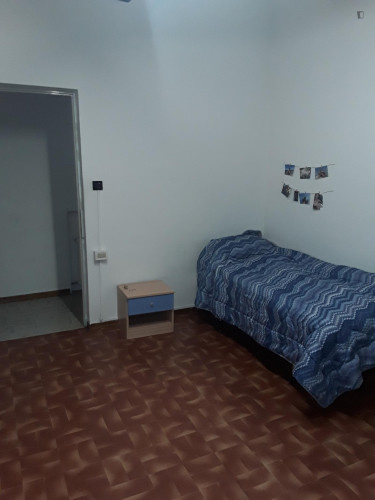 Single Bedroom in a 4 bedroom apartment in Parma  - Gallery -  5