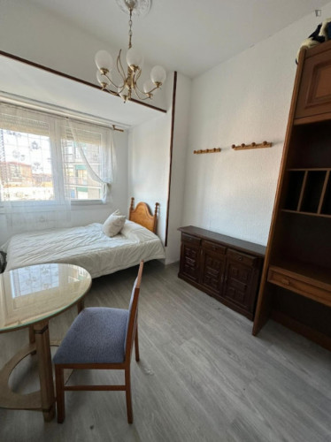 Elegant double bedroom near Parque Campo Grande