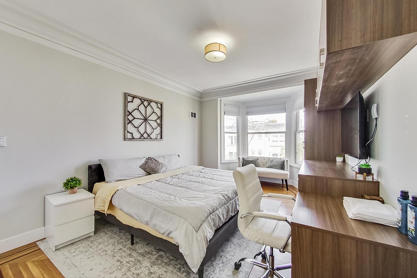  Room 1  -  New 2020 Rebuild w/ Shared Patio + Yard  - Gallery -  21