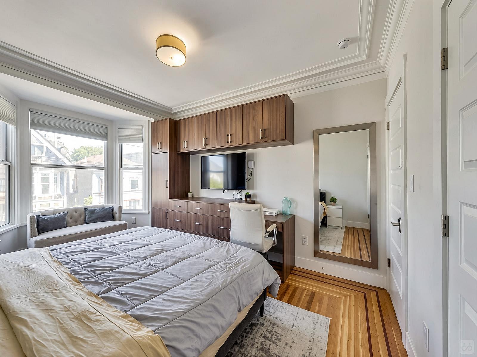  Room 1  -  New 2020 Rebuild w/ Shared Patio + Yard  - Gallery -  29