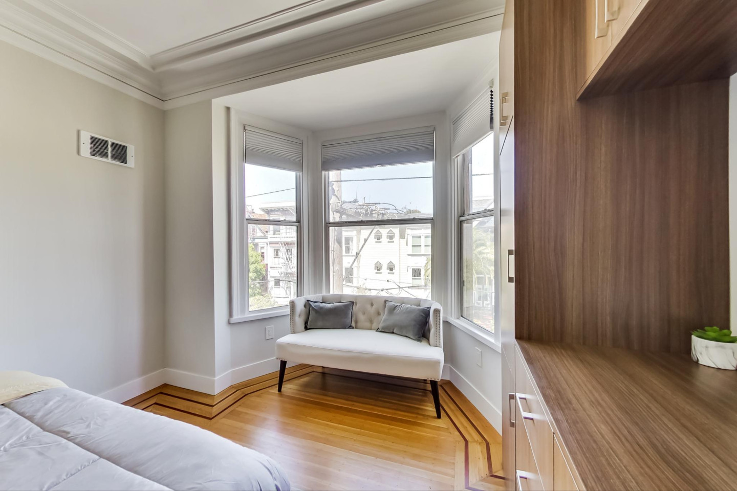  Room 1  -  New 2020 Rebuild w/ Shared Patio + Yard  - Gallery -  15