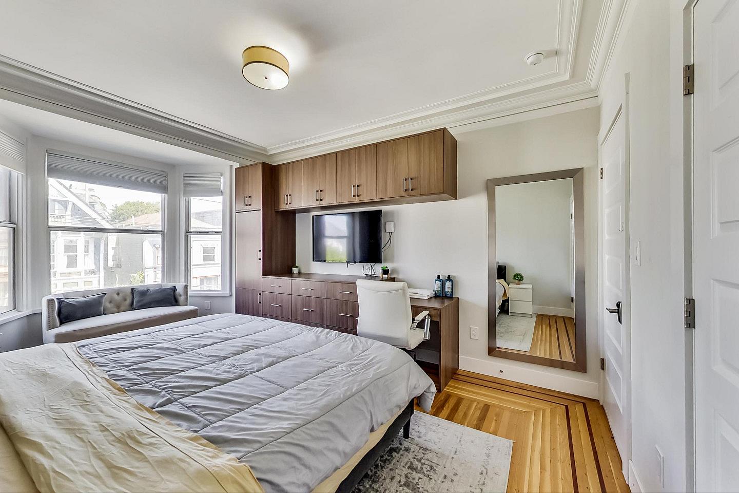  Room 1  -  New 2020 Rebuild w/ Shared Patio + Yard  - Gallery -  19