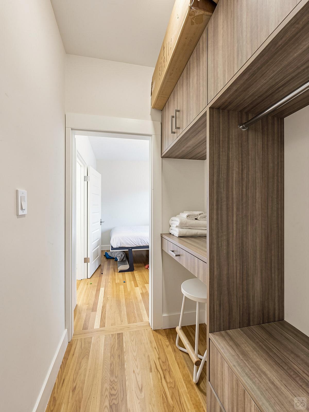  Room 4  -  New 2020 Rebuild w/ Shared Patio + Yard  - Gallery -  42