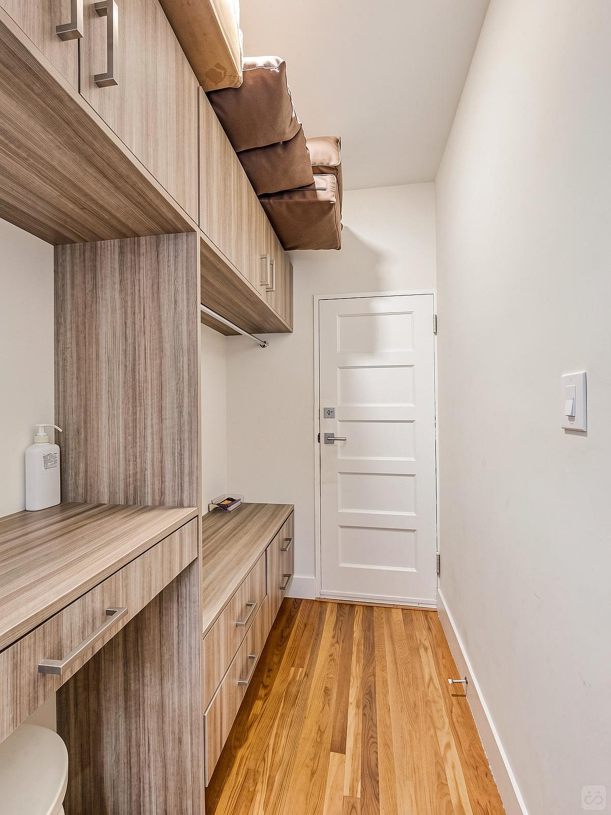  Room 4  -  New 2020 Rebuild w/ Shared Patio + Yard  - Gallery -  41