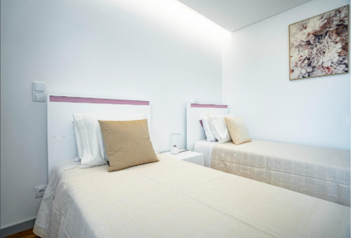 Luxury 3 Bedroom Apartment close to Botanical Garden of the Coimbra University - Gallery - 28