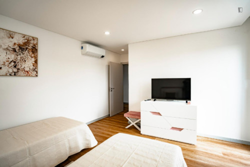 Luxury 3 Bedroom Apartment close to Botanical Garden of the Coimbra University - Gallery - 31