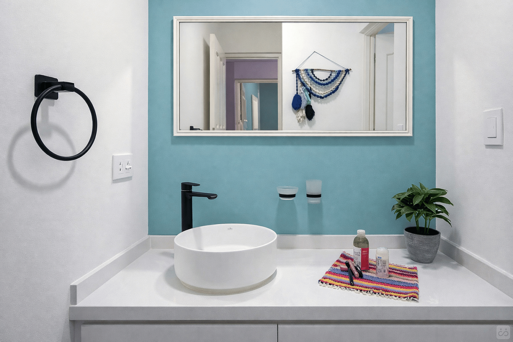 Large Room W/private Bathroom - 18