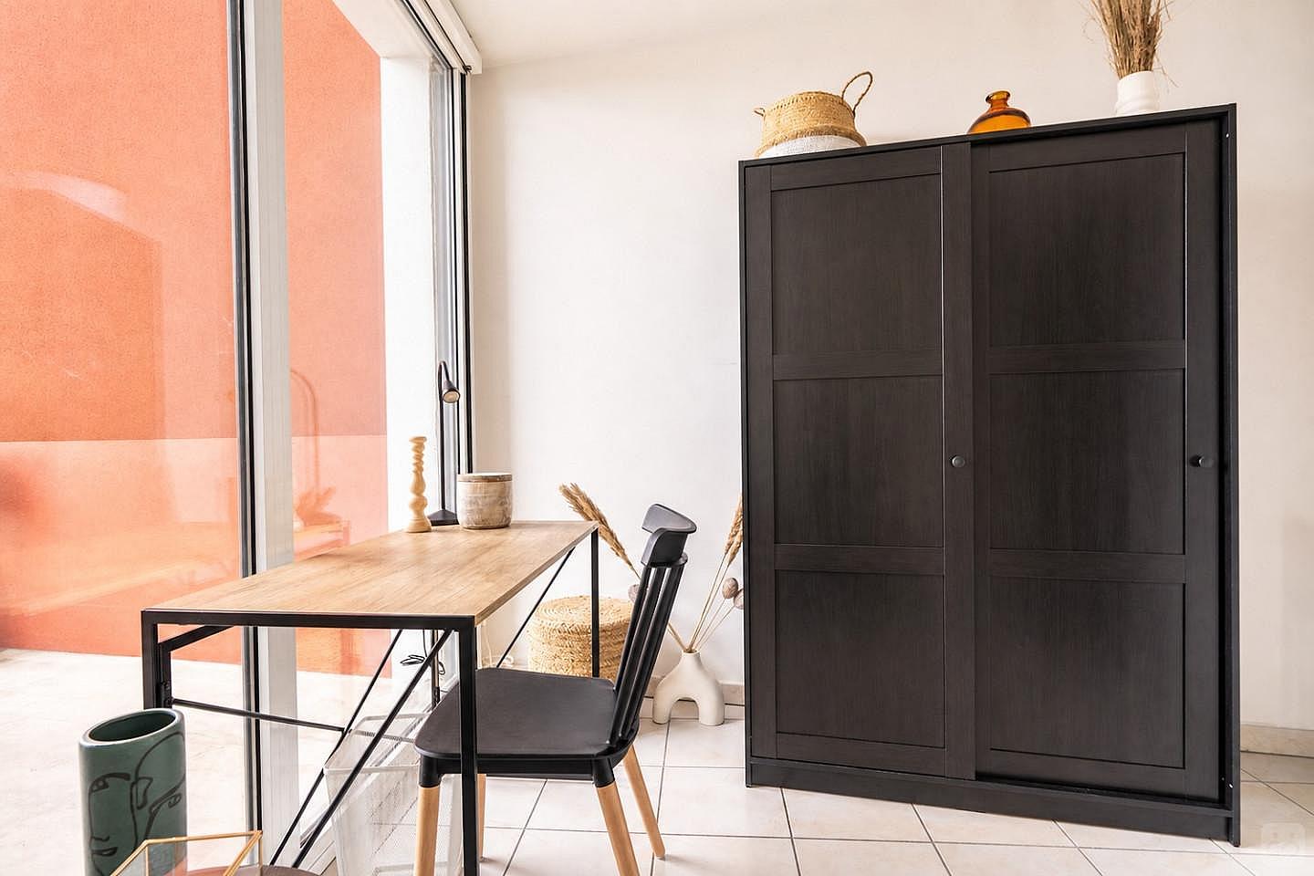 Move Into This Chic 14 M² Room - 13