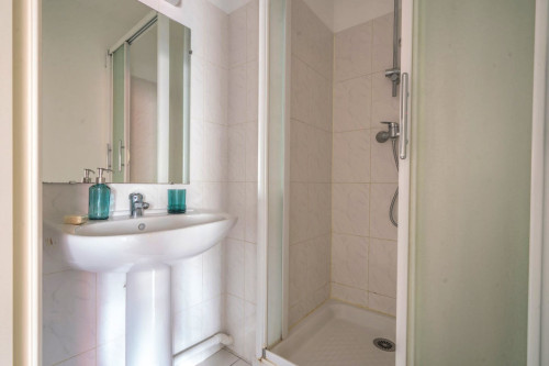Superb 93 m² apartment for rent in coliving on the Île de Nantes