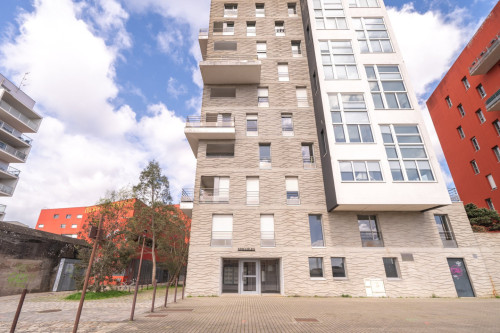 Superb 93 m² apartment for rent in coliving on the Île de Nantes