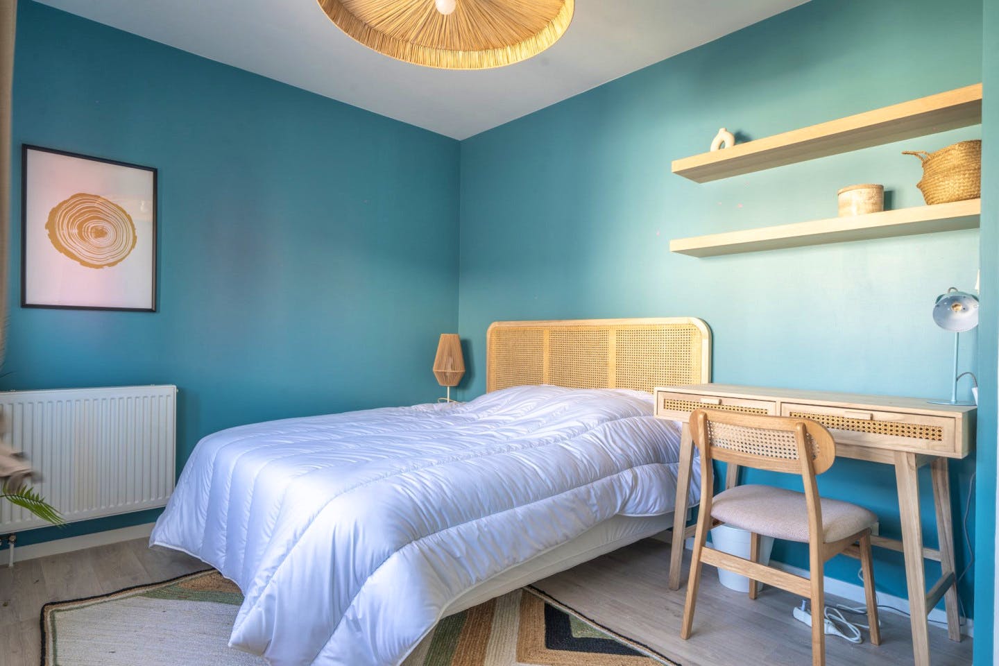Move Into This Softly Styled 12 M² Room - 10
