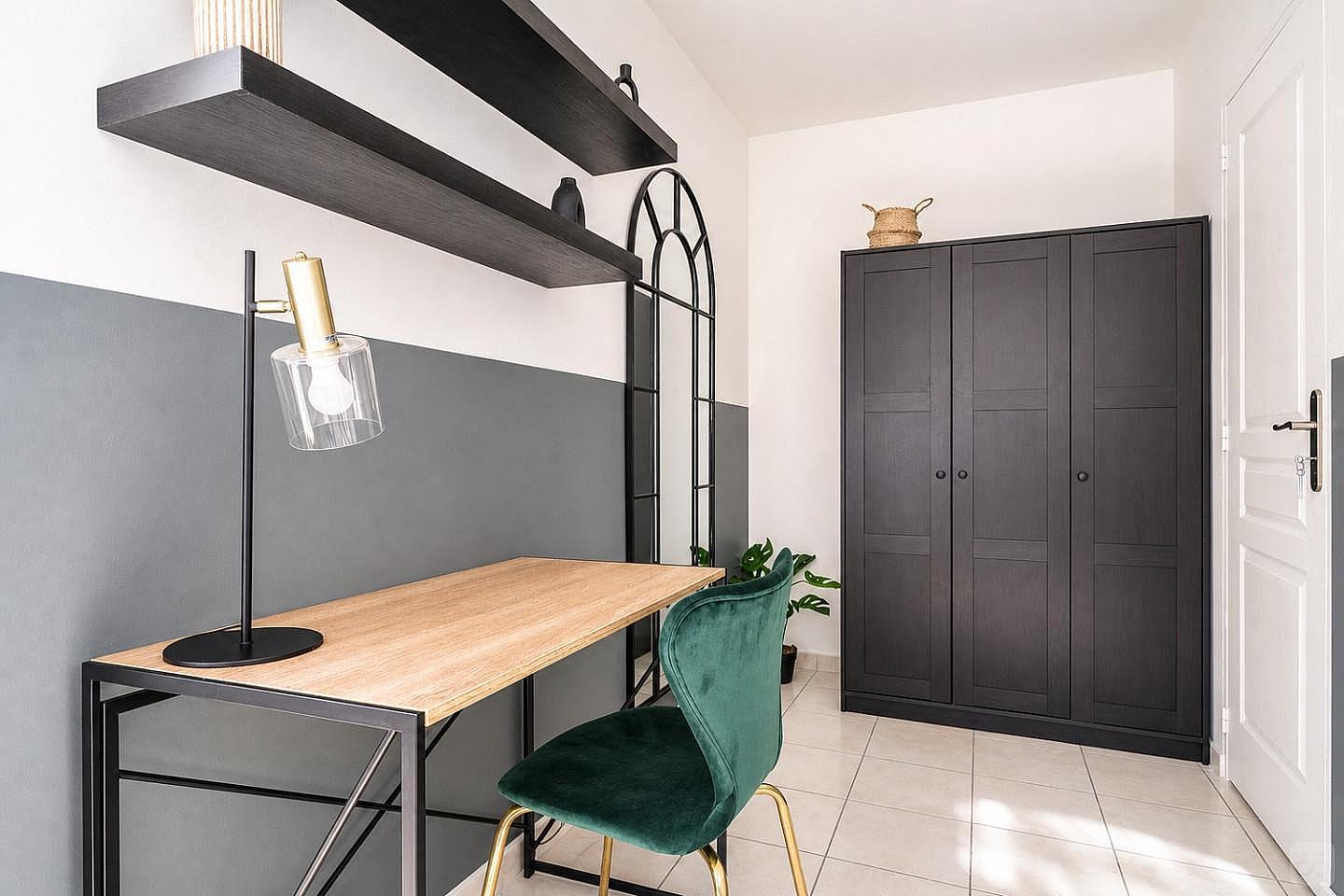 Move Into This Large 15 M² Room - 3