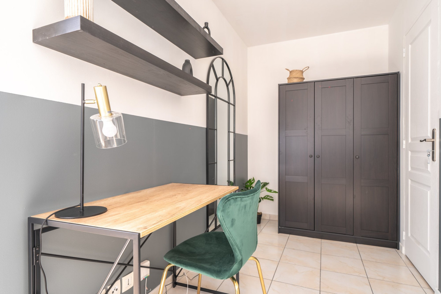 Move Into This Large 15 M² Room - 14