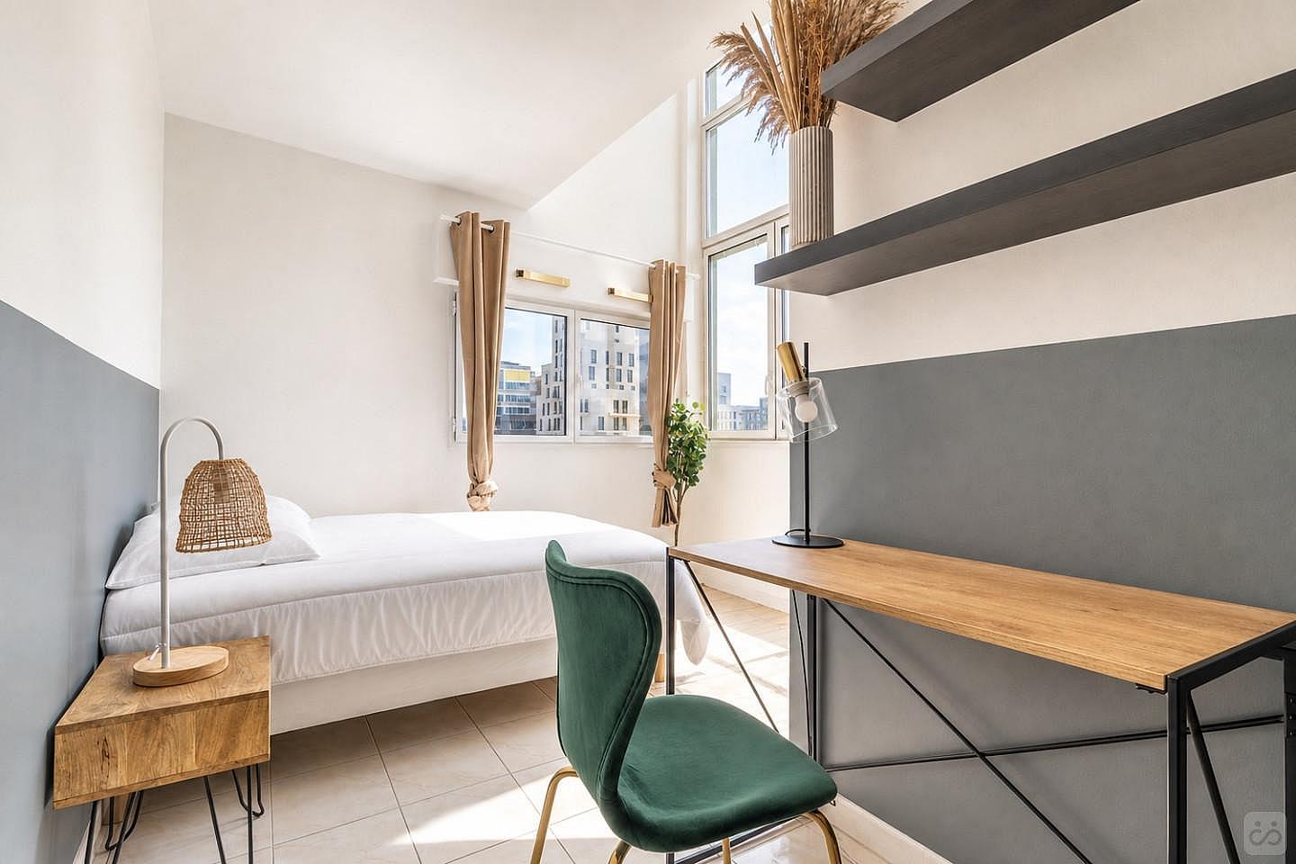 Move Into This Large 15 M² Room - 2