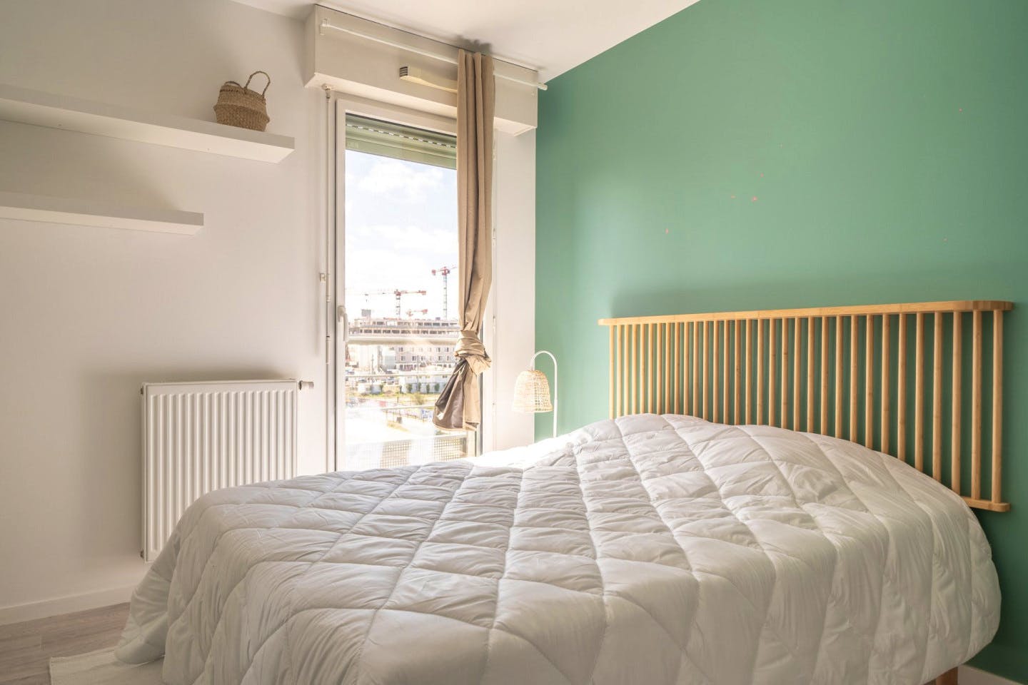 Move Into This Minimalist 12 M² Room For Rent - 15