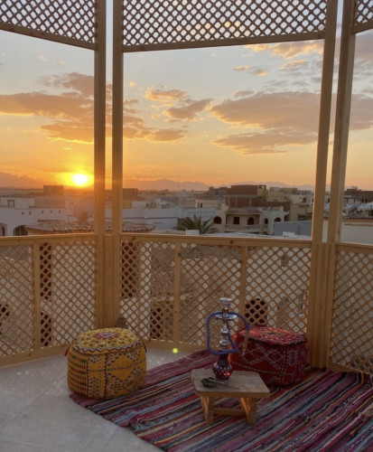 A lively villa residence just 15 minutes away from Hurghada Home