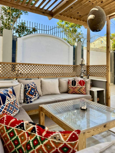 A lively villa residence just 15 minutes away from Hurghada