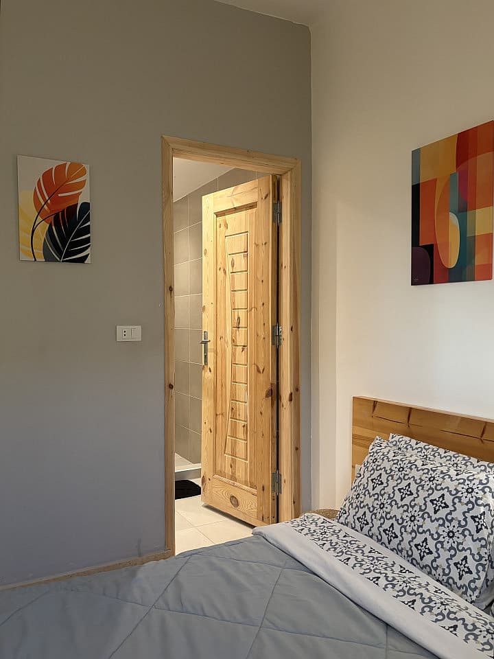 Suite / Double Bedroom, Private Bathroom - 24