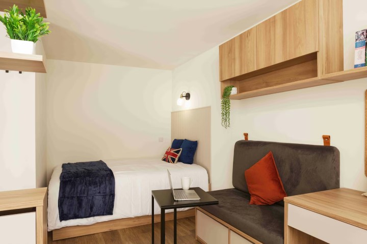 Studio Gold Balcony - Panmure Court Roost - Gallery - 1