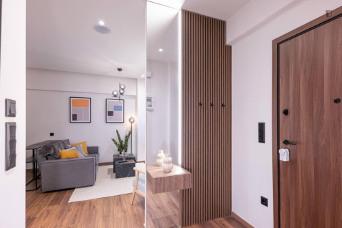 Aristo129 - Stylish Urban Retreat with Balcony by Metro - Gallery - 16