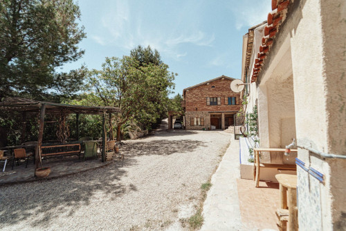 Serene Coliving Retreat in Nature with Amenities for Remote Workers in Lorca