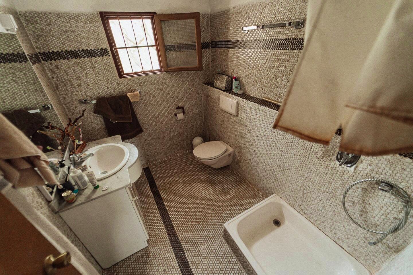  Large Room II, Marigold  -  Lorca Home  - Gallery -  4