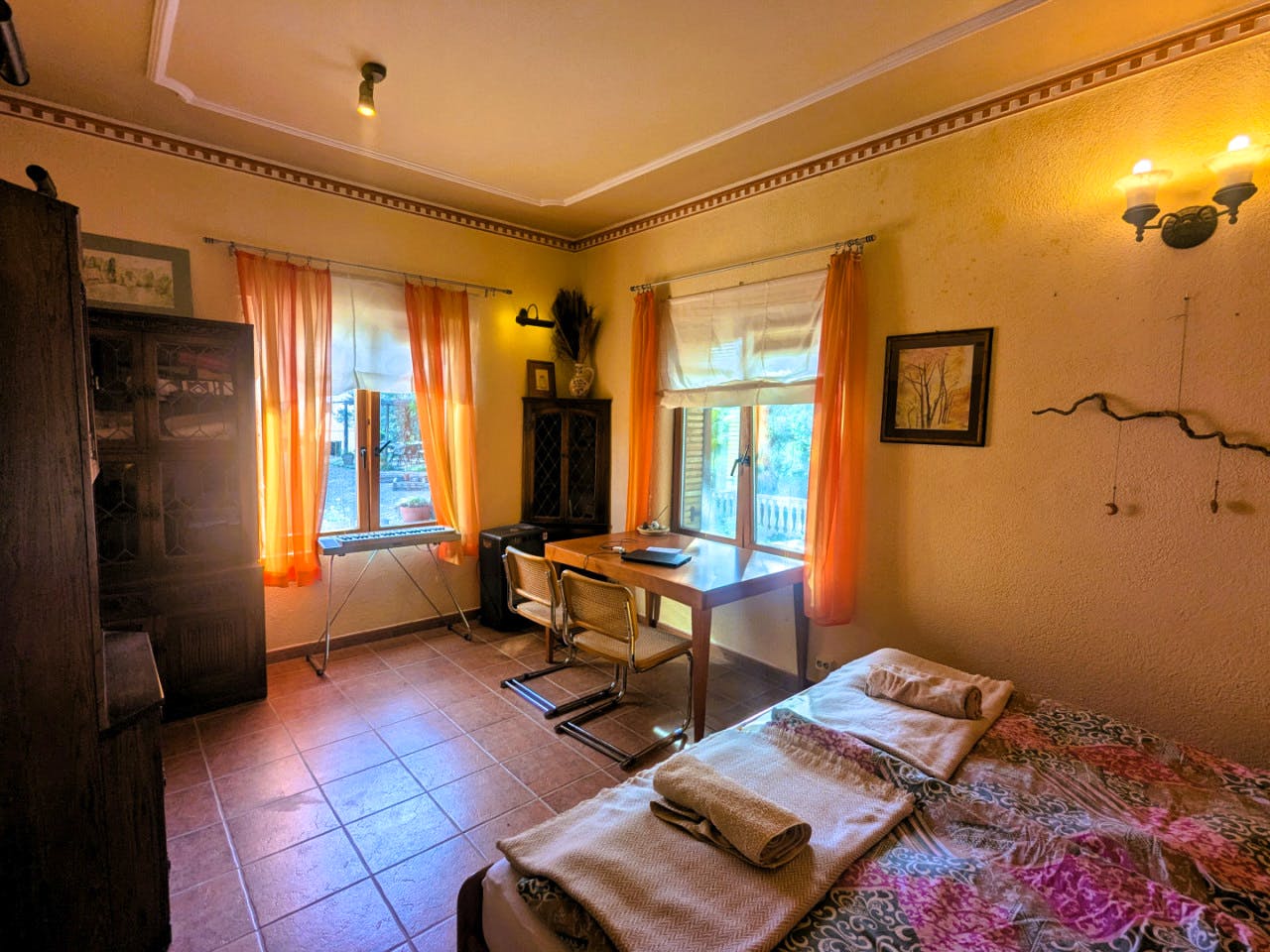 Large Room In Main House, Thyme  -  Lorca Home  - Gallery -  18