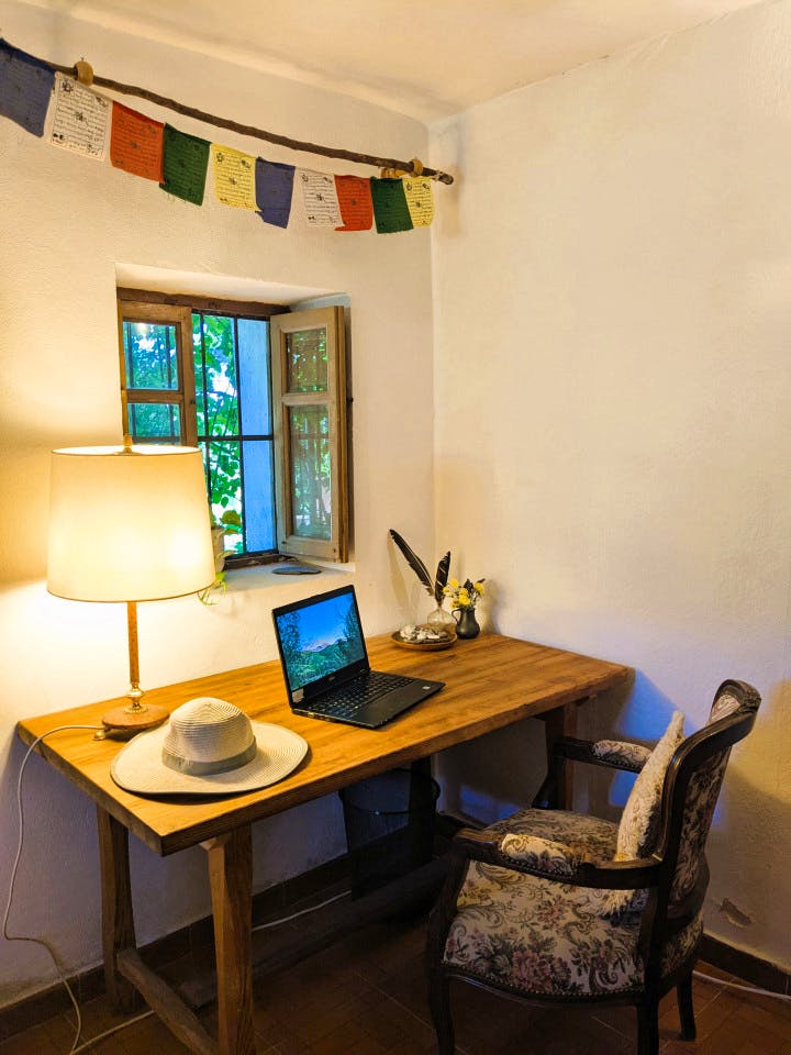  Cozy Room With Chimney (in Winter), Lavender  -  Lorca Home  - Gallery -  9