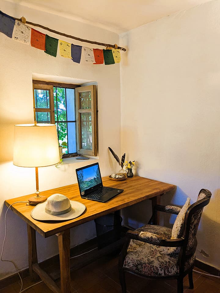  Cozy Room With Chimney (in Winter), Lavender  -  Lorca Home  - Gallery -  21