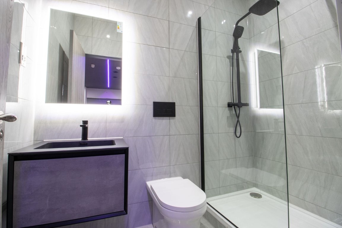  Studio Luxe C  -  Trinity Hall Apartments  - Gallery -  5