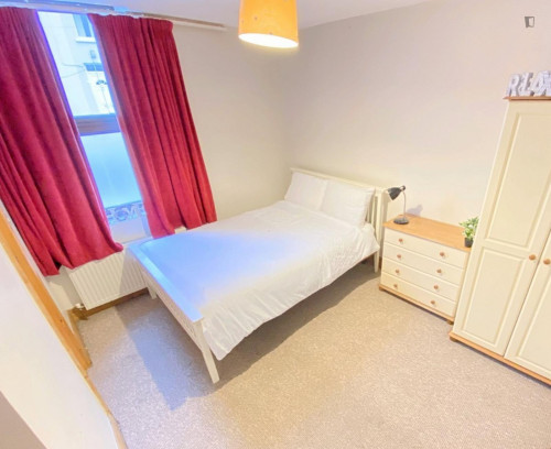 Comfy Double ensuite bedroom, in Ballyphehane