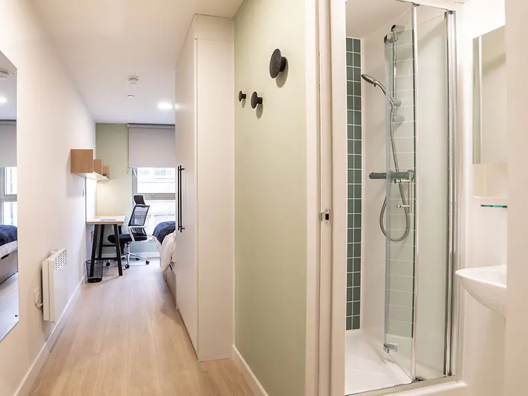  Deluxe Plus En-Suite  -  Norton’s Student Living  - Gallery -  5