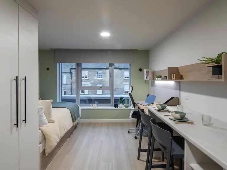 Superior Plus Studio - Norton’s Student Living - Gallery - 1